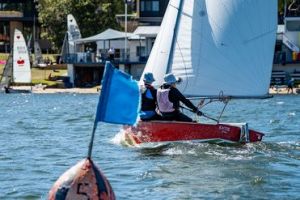 sailing lessons perth Perth Dinghy Sailing Club