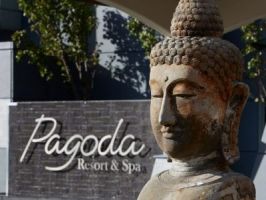 couples hotels with jacuzzi perth Pagoda Resort & Spa