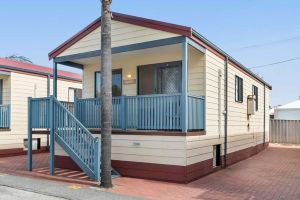 rural holiday cottages groups perth Perth Central Caravan Park